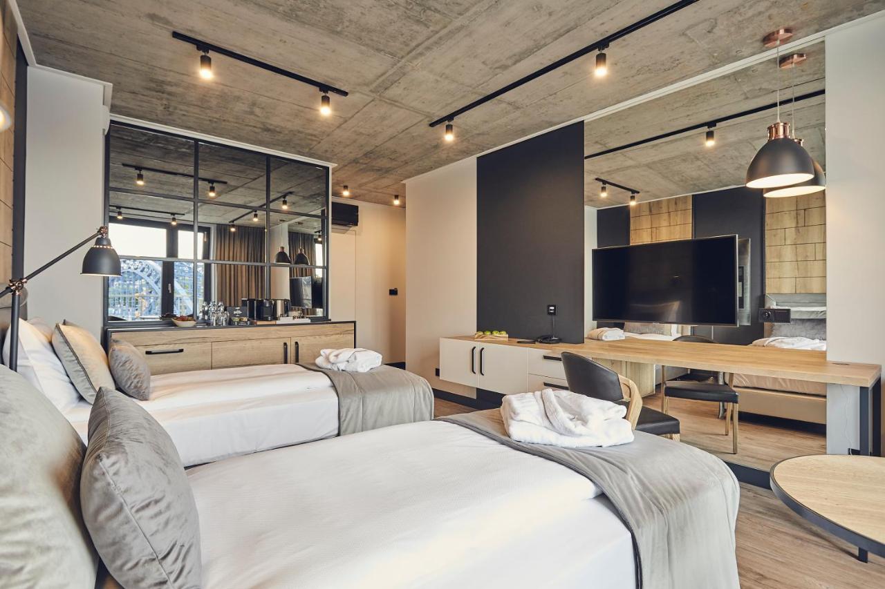 קרקוב The Bridge Suites Hotel מראה חיצוני תמונה